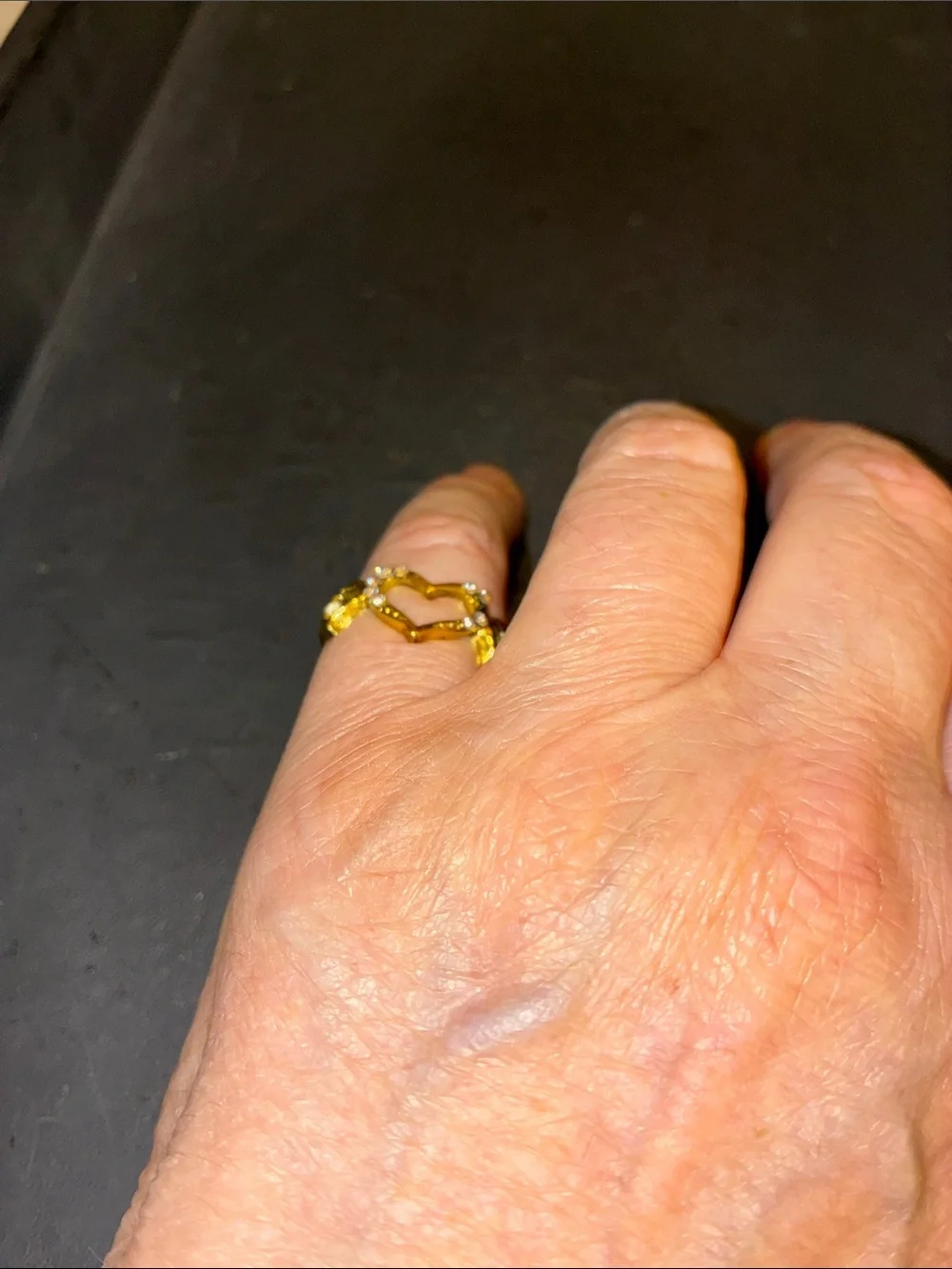 N/A elegant gold